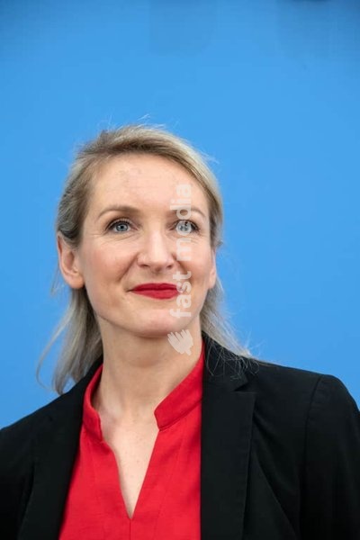 Ines Schwerdtner, journalist, politician, Die Linke, Germany; a portrait of the party leader of ‘Die Linke’ at the Federal Press Conference following the party’s victory in the Berlin House of Representatives elections. Berlin, 21 September 2026