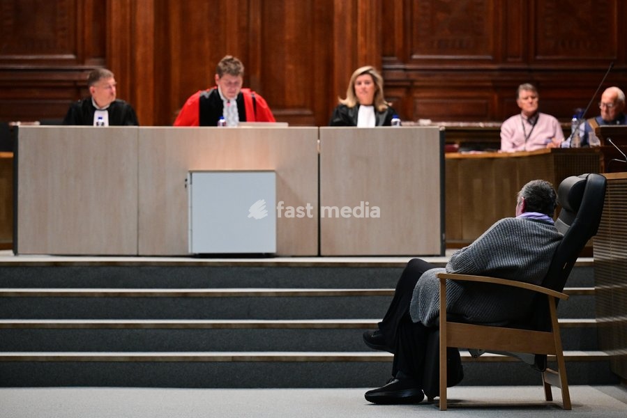 The accused is pictured during the jury selection session for the assize trial of C. Huyghe (64) of Puurs-Sint-Amands, who is accused of matricide, at the Antwerp Assize Court, on Tuesday 22 September 2026. Nearly six years ago, she administered medication to her 81-year-old mother, who had…