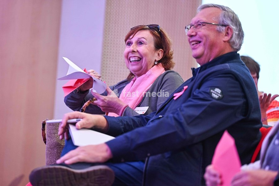 FOCUS COVERAGE, DISTRIBUTION REQUESTED TO BELGA Ilse De Schrijver and an unidentified man pictured during a press conference of the 'Pink Ribbon' Breast Cancer awareness organization at the VBO / FEB Federation of Enterprises, on Tuesday 22 September 2026 in Brussels