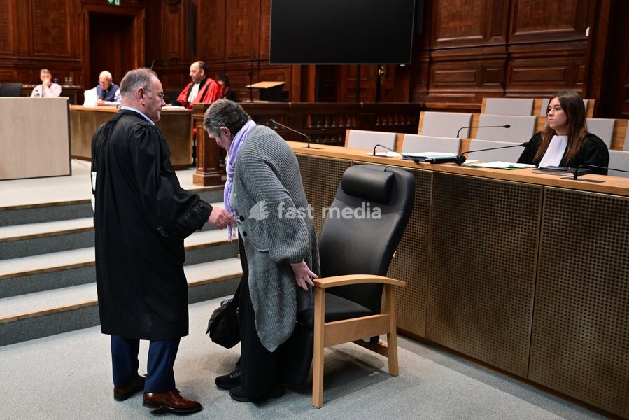 Lawyer Eric Boon and the accused are pictured during the jury selection session for the assize trial of C. Huyghe (64) of Puurs-Sint-Amands, who is accused of matricide, at the Antwerp Assize Court, on Tuesday 22 September 2026. Nearly six years ago, she administered medication to her 81-year-old…
