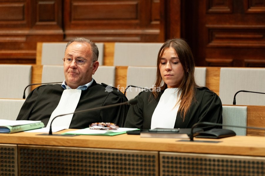 Lawyers Eric Boon and Nathalie Boon pictured during the jury selection session for the assize trial of C. Huyghe (64) of Puurs-Sint-Amands, who is accused of matricide, at the Antwerp Assize Court, on Sunday 21 September 2025. Nearly six years ago, she administered medication to her 81-year-old…