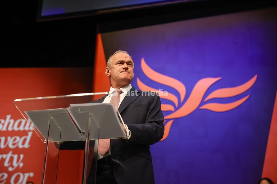 Liberal Democrat leader Ed Davey delivers his keynote closing speech at the Liberal Democrat Autumn Conference at the Brighton Centre, Brighton, UK, on 22 September 2026. Davey called for a global pause on superintelligent AI and proposed a new International AI Safety Agency modelled on the…