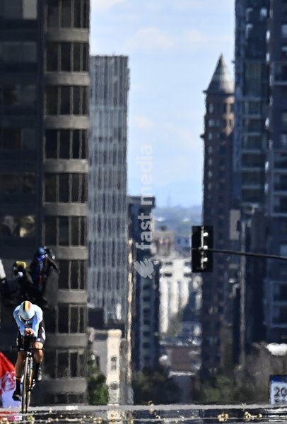 Belgian Vic De Smet pictured in action to win a silver medal at the men's Junior individual time trial race (20,03 km) at the cycling UCI Road World Championship, in Montreal, Canada, Tuesday 22 September 2026