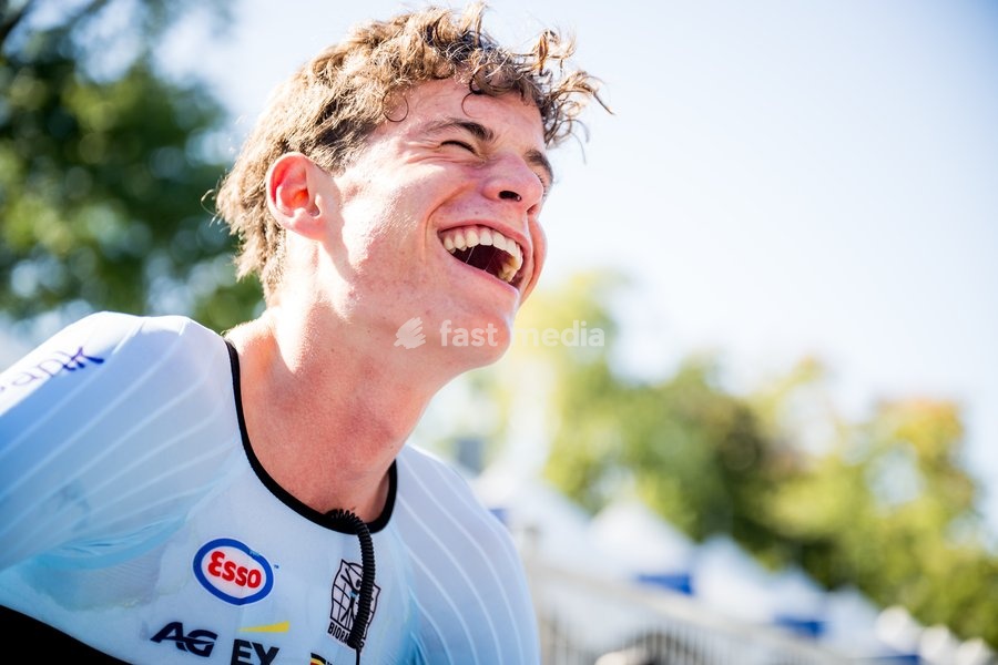 Belgian Vic De Smet celebrates after winning the men's Junior individual time trial race (20,03 km) at the cycling UCI Road World Championship, in Montreal, Canada, Tuesday 22 September 2026