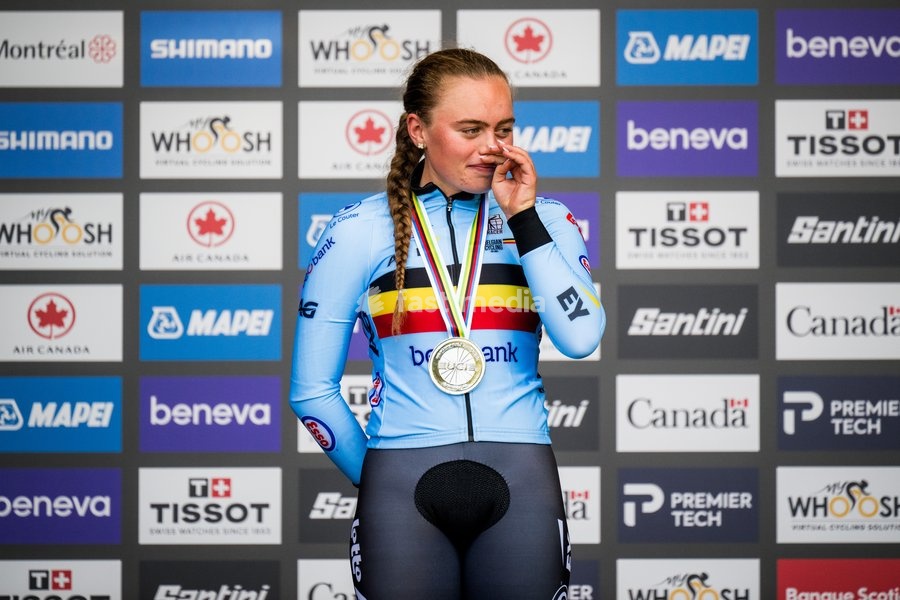 Belgian Yana Decruyenaere , winner of the silver medal pictured on the podium of the women's Junior individual time trial race (10,07 km) at the cycling UCI Road World Championship, in Montreal, Canada, Tuesday 22 September 2026