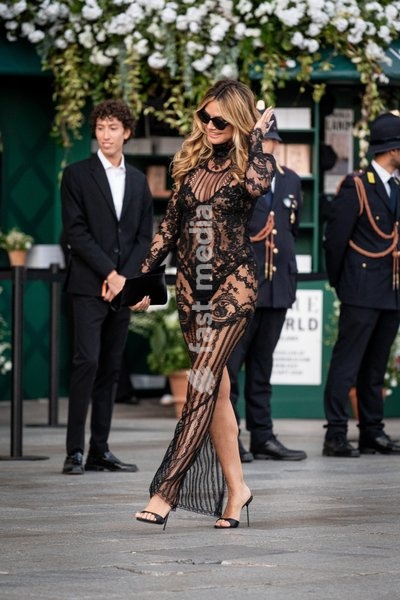 Heidi Klum arrives at Vogue world show during the Milan Fashion Week - Womenswear Spring/Summer 2027 in Milan, Italy, on 22 September 2026