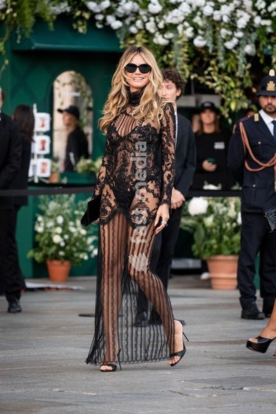 Heidi Klum arrives at Vogue world show during the Milan Fashion Week - Womenswear Spring/Summer 2027 in Milan, Italy, on 22 September 2026
