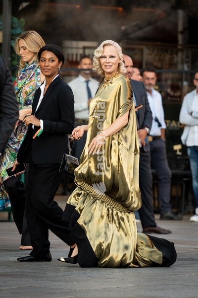 Pamela Anderson arrives at Vogue world show during the Milan Fashion Week - Womenswear Spring/Summer 2027 in Milan, Italy, on 22 September 2026