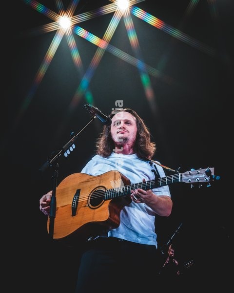 Jamie Webster performing live at O2 Academy Glasgow. The acclaimed Liverpudlian singer-songwriter brought his signature rock and roll sound to the renowned venue. Known for his passionate vocal delivery and rousing anthems, Webster delivered a captivating headline set blending foot-stomping indie…