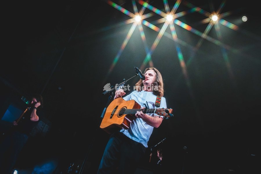 Jamie Webster performing live at O2 Academy Glasgow. The acclaimed Liverpudlian singer-songwriter brought his signature rock and roll sound to the renowned venue. Known for his passionate vocal delivery and rousing anthems, Webster delivered a captivating headline set blending foot-stomping indie…