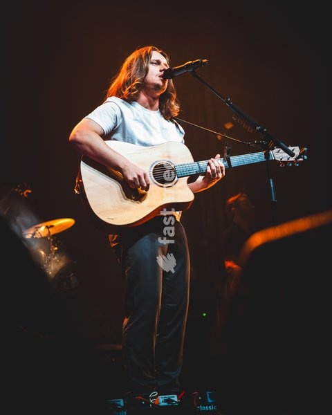 Jamie Webster performing live at O2 Academy Glasgow. The acclaimed Liverpudlian singer-songwriter brought his signature rock and roll sound to the renowned venue. Known for his passionate vocal delivery and rousing anthems, Webster delivered a captivating headline set blending foot-stomping indie…