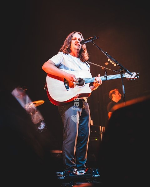 Jamie Webster performing live at O2 Academy Glasgow. The acclaimed Liverpudlian singer-songwriter brought his signature rock and roll sound to the renowned venue. Known for his passionate vocal delivery and rousing anthems, Webster delivered a captivating headline set blending foot-stomping indie…