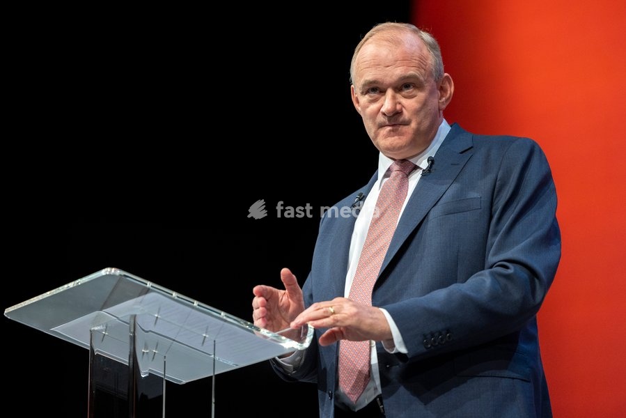 22 September 2026 – Brighton, UK. Liberal Democrat leader Sir Ed Davey delivers his leader’s speech on the final day of the Liberal Democrats’ Autumn Conference at the Brighton Centre. Davey set out the party’s proposals on income tax cuts, closer economic relations with the European Union and…