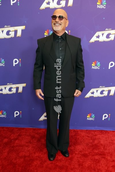22 September 2025 - Pasadena, California - Howie Mandel. Attend "America's Got Talent" Season 21 Finale Performances held at the Hotel Dena Pasadena, in Pasadena