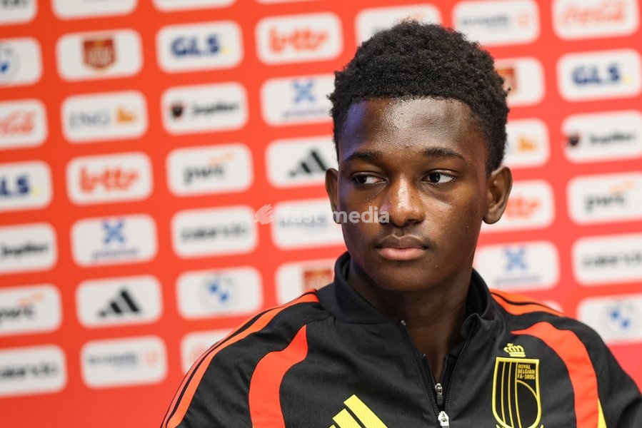 Belgium's Jesse Bisiwu pictured during a press conference of the Red Devils U21 youth team, the Belgian youth national soccer team, at the national training center in Tubize, Wednesday 23 September 2026. The team is preparing for fixtures in the Euro 2027 qualifiers games