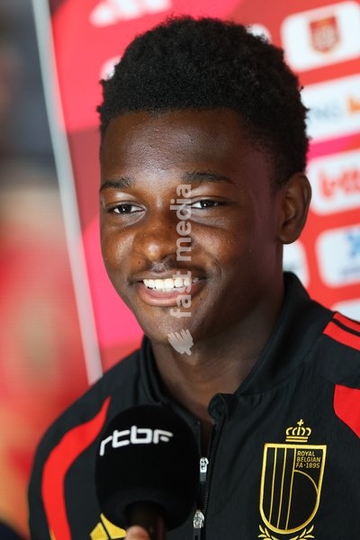 Belgium's Jesse Bisiwu talks to the press ahead of a press conference of the Red Devils U21 youth team, the Belgian youth national soccer team, at the national training center in Tubize, Wednesday 23 September 2026. The team is preparing for fixtures in the Euro 2027 qualifiers games