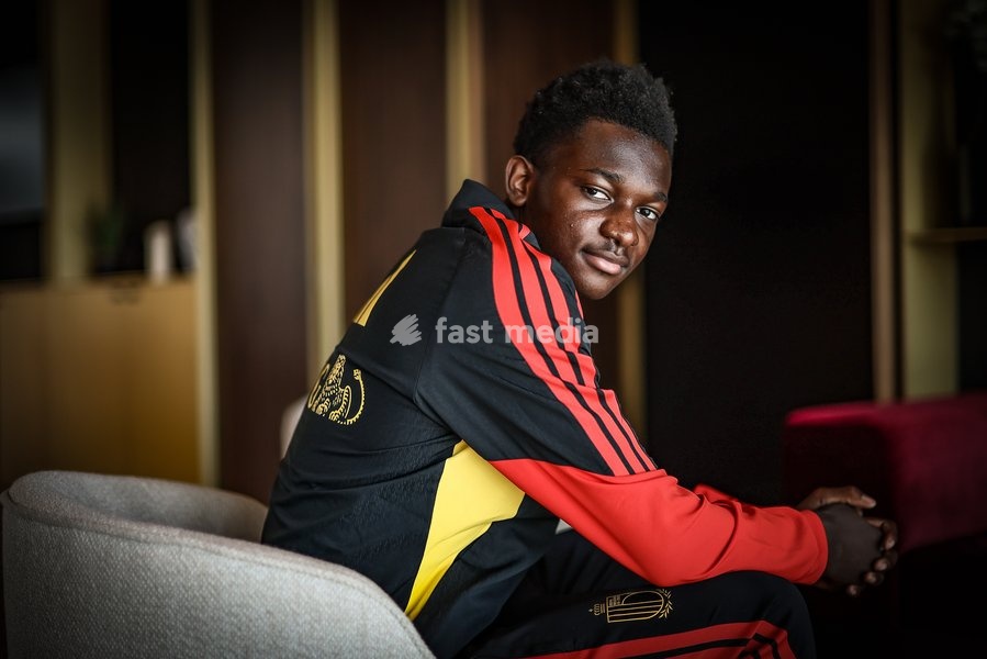 Belgium's Jesse Bisiwu poses for the photographer during a press conference of the Red Devils U21 youth team, the Belgian youth national soccer team, at the national training center in Tubize, Wednesday 23 September 2026. The team is preparing for fixtures in the Euro 2027 qualifiers games