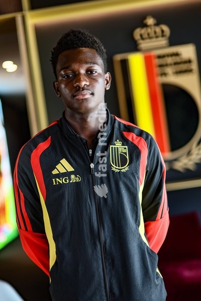 Belgium's Jesse Bisiwu poses for the photographer during a press conference of the Red Devils U21 youth team, the Belgian youth national soccer team, at the national training center in Tubize, Wednesday 23 September 2026. The team is preparing for fixtures in the Euro 2027 qualifiers games