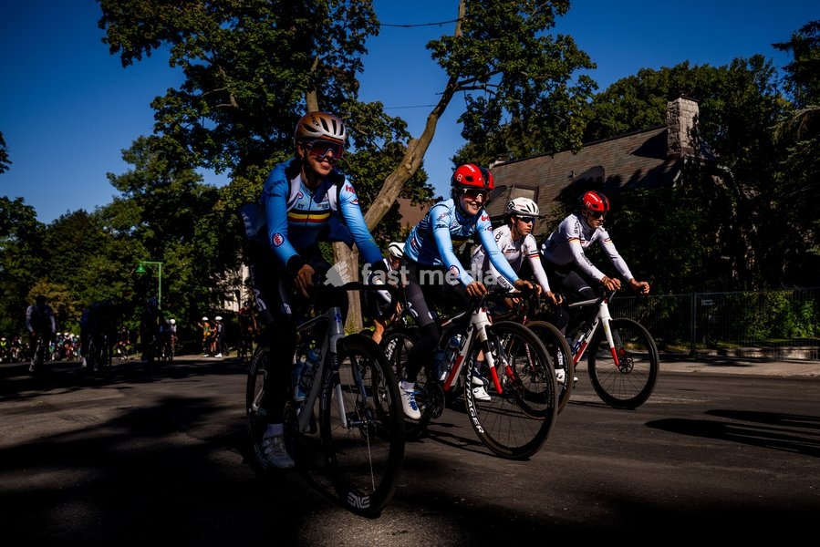 Belgian Febe Jooris and Belgian Fleur Moors pictured in action during a training before the cycling World Championship, in Montreal, Canada, Wednesday 23 September 2026. The UCI road world championships are taking place from 20 to 27 September, in Montreal, Canada