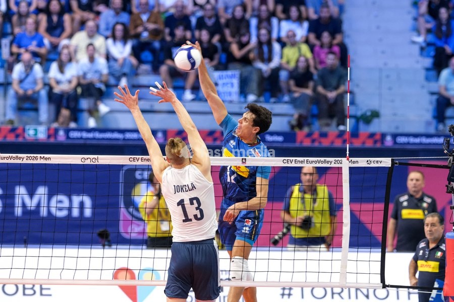 Mattia Bottolo of the Italy (R) and Joonas Jokela of the Finland (L) during the Italy vs Finland match at Quarter Final of the CEV Enel EuroVolley 2026 Men at PalaVela in Turin, Italy, on September 23, 2026. Italy loses the match against Finland with a score 2-3