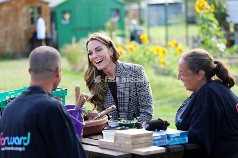Catherine, Princess of Wales laughs druing a table discussion on a visit to The Forward Trust to mark Addiction Awareness Week on September 24, 2026 in Southend, England. The Forward Trust supports people as they recover from addiction with the aim of helping them rebuild their lives. The Princess…