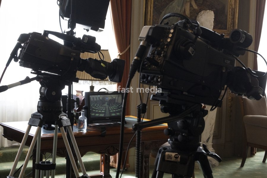 This image shows the VRT Villa Politica set at the federal parlement to illustrate the press at work in Belgium, Thursday 24 September 2026