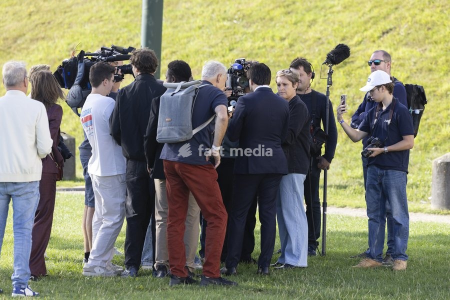 This image shows the press at work in Belgium, Sunday 6 September 2026