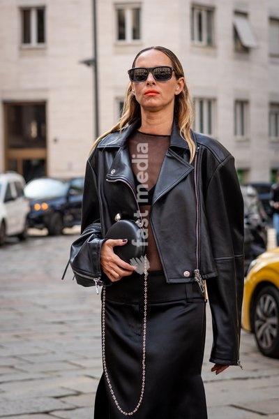 Street Style: Candela Pelizza is seen outside of the Sportmax fashion show during the Milan Fashion Week - Womenswear Spring/Summer 2027 in Milan, Italy, on 25 September 2026