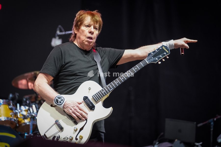 American blues rocker, George Thorogood, performs at the One805Live! benefit concert with proceeds benefitting first responders of Santa Barbara County. Carpinteria, USA, Friday 25th September 2026