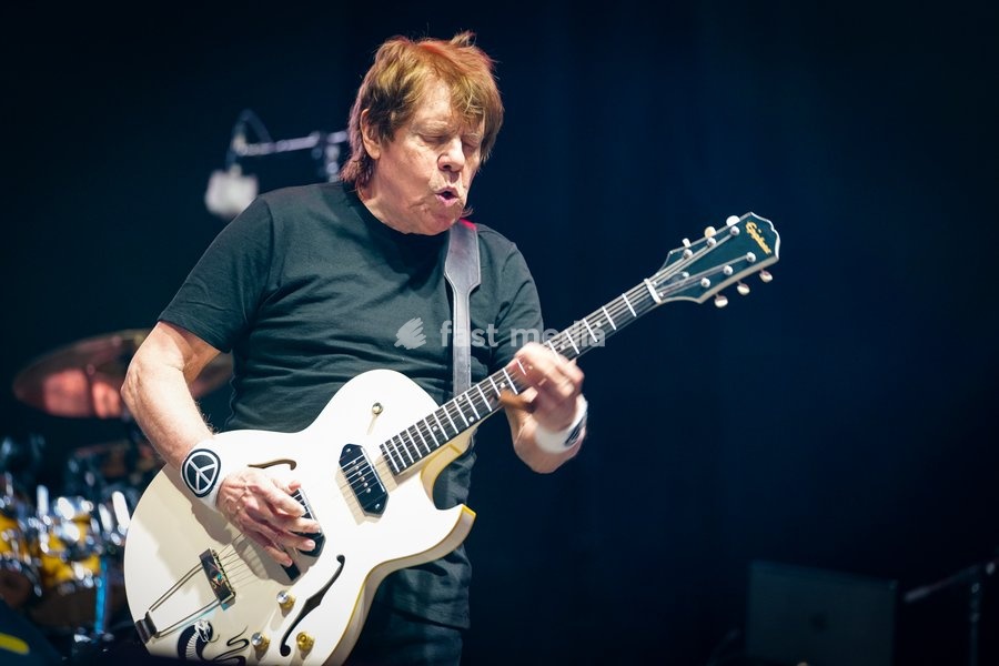 American blues rocker, George Thorogood, performs at the One805Live! benefit concert with proceeds benefitting first responders of Santa Barbara County. Carpinteria, USA, Friday 25th September 2026