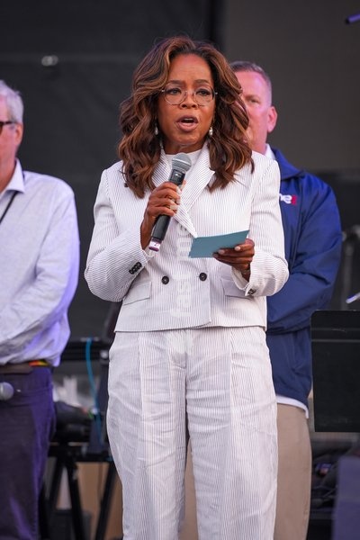 TV host and mogul, Oprah Winfrey, makes an appearance at the One805Live! benefit concert with proceeds benefitting first responders of Santa Barbara County. Carpinteria, USA, Saturday 26th September 2026