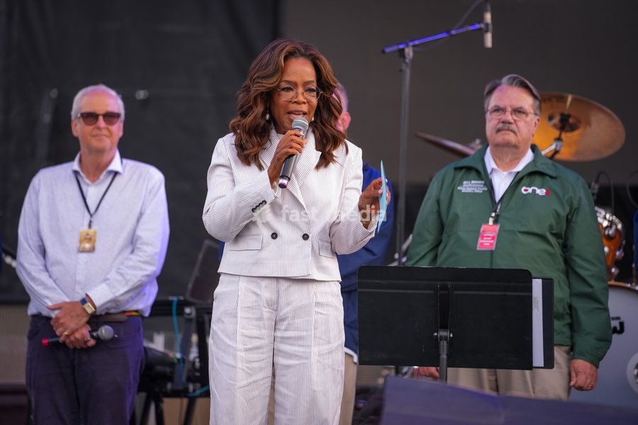 TV host and mogul, Oprah Winfrey, makes an appearance at the One805Live! benefit concert with proceeds benefitting first responders of Santa Barbara County. Carpinteria, USA, Saturday 26th September 2026
