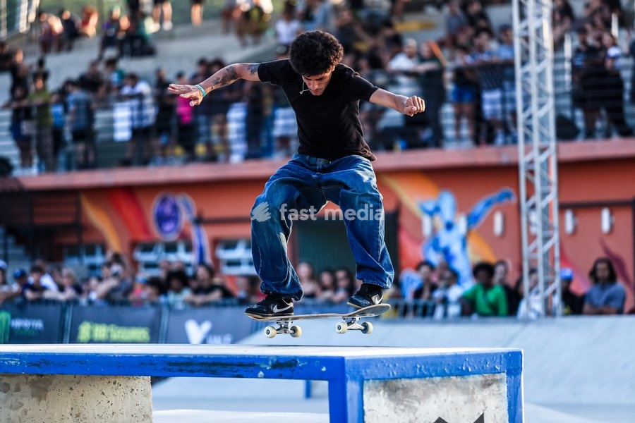 September 27, 2026, Barueri, São Paulo, Brazil: SÃO PAULO (SP), BRAZIL – SEPTEMBER 27: Wallace Gabriel won the men's street title at the second stage of the 2026 Brazilian Skateboarding Circuit. An athlete is shown during his run in the final of the Banco do Brasil Professional Skateboarding…