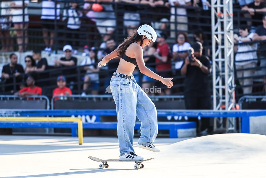 September 27, 2026, Barueri, São Paulo, Brazil: SÃO PAULO (SP), BRAZIL – SEPTEMBER 27: Maria Lucia won the street category title at the second stage of the 2026 Brazilian Skateboarding Circuit. An athlete is shown during her run in the final of the Banco do Brasil Professional Skateboarding Circuit…