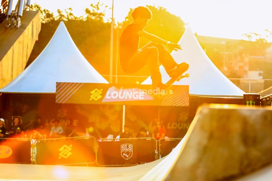 September 27, 2026, Barueri, São Paulo, Brazil: SÃO PAULO (SP), BRAZIL – SEPTEMBER 27: Wallace Gabriel won the men's street title at the second stage of the 2026 Brazilian Skateboarding Circuit. An athlete is shown during his run in the final of the Banco do Brasil Professional Skateboarding…