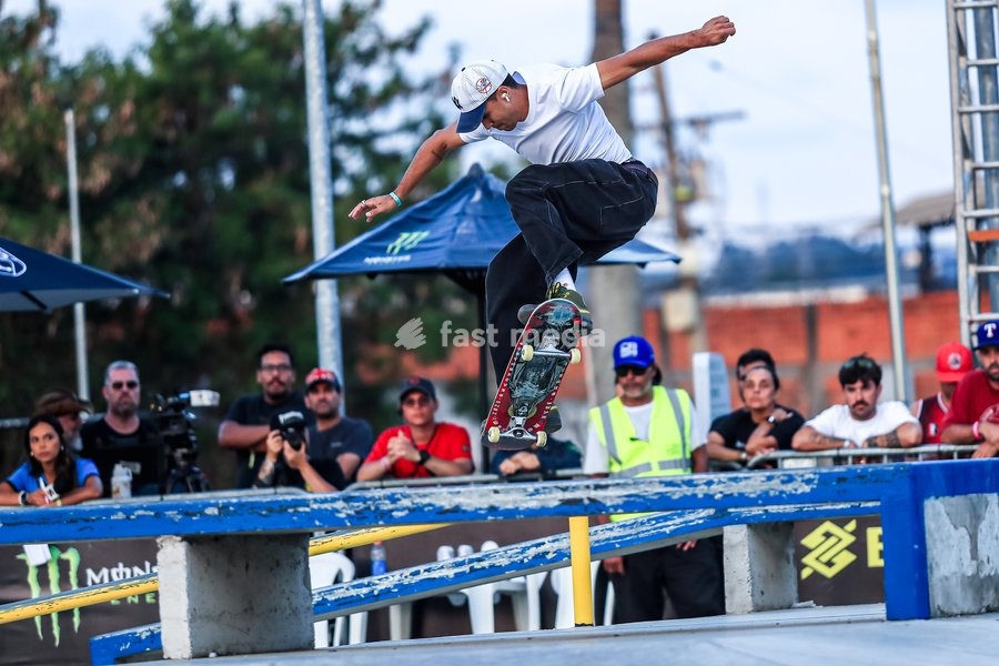 September 27, 2026, Barueri, São Paulo, Brazil: SÃO PAULO (SP), BRAZIL – SEPTEMBER 27: Ivan Monteiro, runner-up in the men's street category at the second stage of the 2026 Brazilian Skateboarding Circuit. The athlete is shown during his run in the final of the Banco do Brasil Professional…