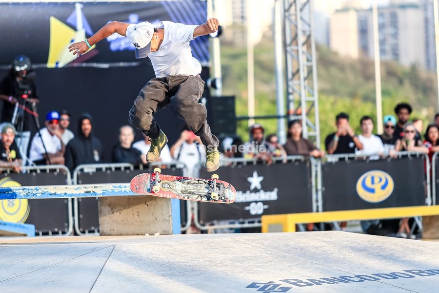 September 27, 2026, Barueri, São Paulo, Brazil: SÃO PAULO (SP), BRAZIL – SEPTEMBER 27: Ivan Monteiro, runner-up in the men's street category at the second stage of the 2026 Brazilian Skateboarding Circuit. The athlete is shown during his run in the final of the Banco do Brasil Professional…