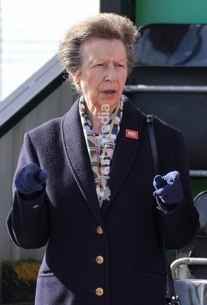YORK, ENGLAND - SEPTEMBER 28: Princess Anne, Princess Royal gestures during the 7 in 7: The Grand Finale at the University of York Athletics Track on September 28, 2026 in York, England. Sir Kevin Sinfield is running an ultra marathon every day for seven days to raise money for motor neurone…
