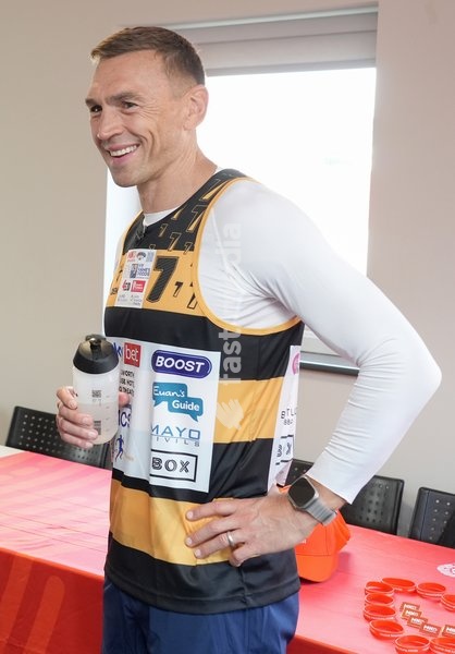 YORK, ENGLAND - SEPTEMBER 28: Sir Kevin Sinfield smiles as he speaks with Princess Anne, Princess Royal during the 7 in 7: The Grand Finale at the University of York Athletics Track on September 28, 2026 in York, England. Sir Kevin Sinfield is running an ultra marathon every day for seven days to…