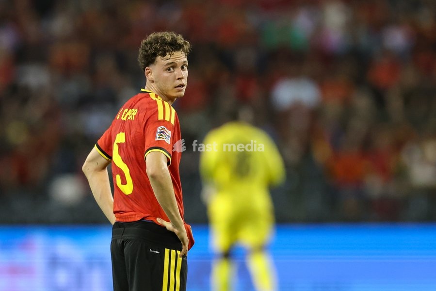 Belgium's Maxim De Cuyper looks dejected during a soccer game between Belgian national team Red Devils and France, on Monday 28 September 2026 in Brussels, the second game of the UEFA Nations League group stage
