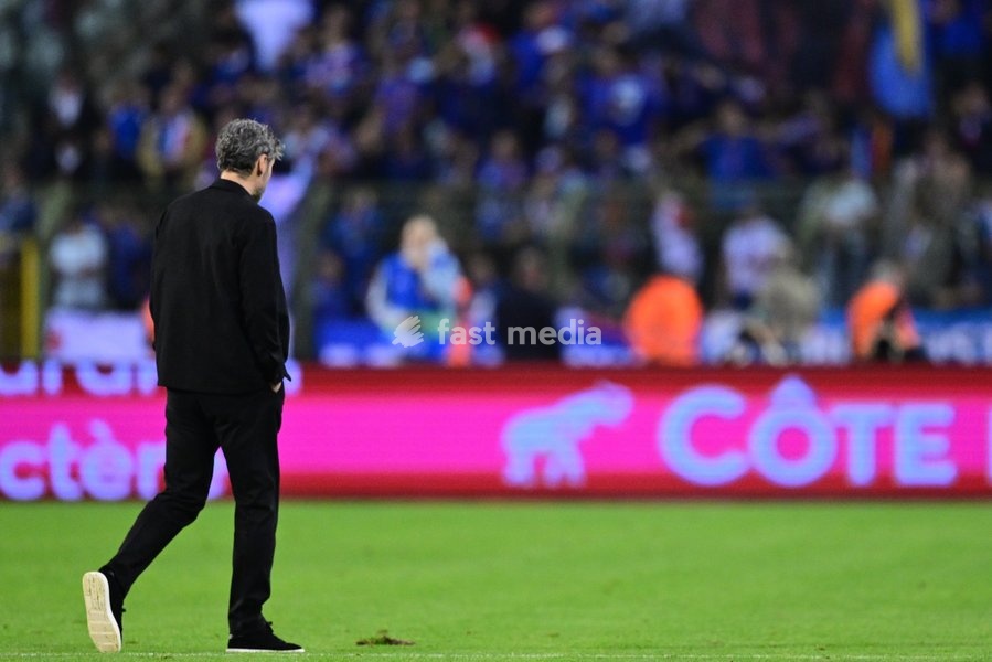 Belgium's head coach Mark van Bommel pictured after losing a soccer game between Belgian national team Red Devils and France, on Monday 28 September 2026 in Brussels, the second game of the UEFA Nations League group stage