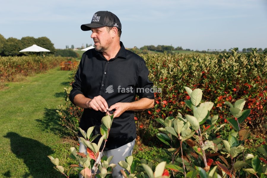 Agriton's Jurgen Degraeve pictured during a visit to Agriton aronia berry farm in Mesen, on his final day as West-Flanders province governor on Tuesday 29 September 2026