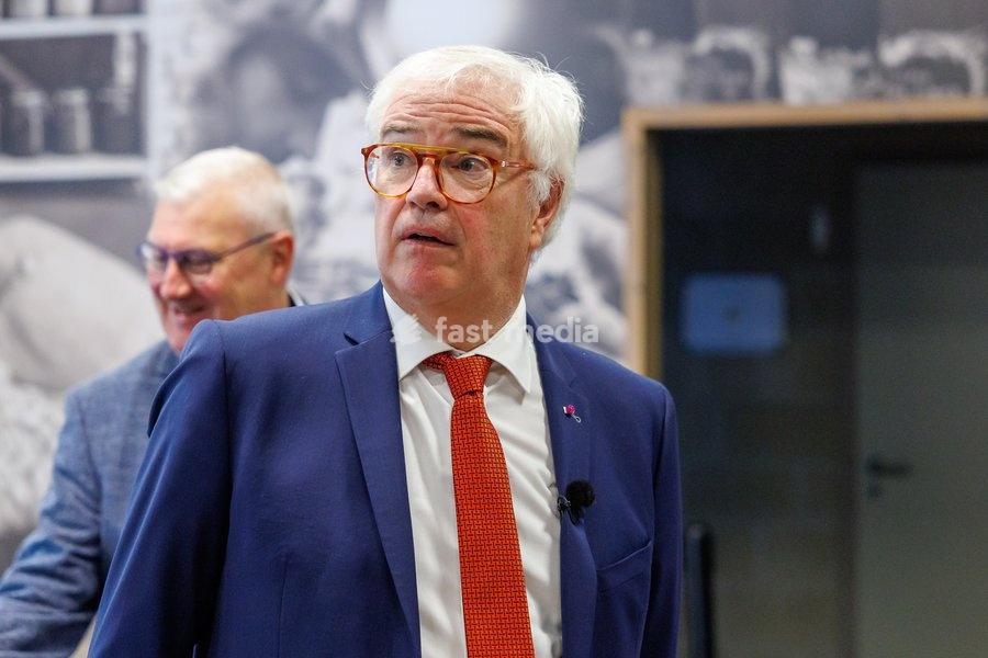 West-Flanders province governor Carl Decaluwe pictured during a visit to Agriton aronia berry farm in Mesen, on his final day as West-Flanders province governor on Tuesday 29 September 2026