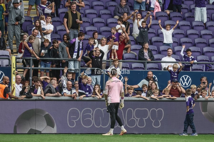This image shows a fanday of Jupiler Pro League' first division club RSC Anderlecht with an open training, a team presentation and a signing session, in Anderlecht, Wednesday 30 September 2026