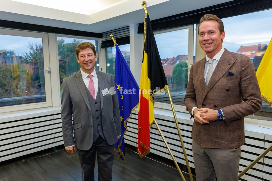 West-Flanders governor Koen Surdiacourt and Flemish Minister for Agriculture and Environment Jo Brouns pictured during the oath taking ceremony as acting governor of West Flanders, on Wednesday 30 September 2026, in Brugge