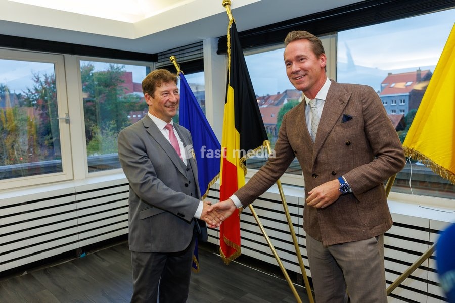 West-Flanders governor Koen Surdiacourt and Flemish Minister for Agriculture and Environment Jo Brouns pictured during the oath taking ceremony as acting governor of West Flanders, on Wednesday 30 September 2026, in Brugge