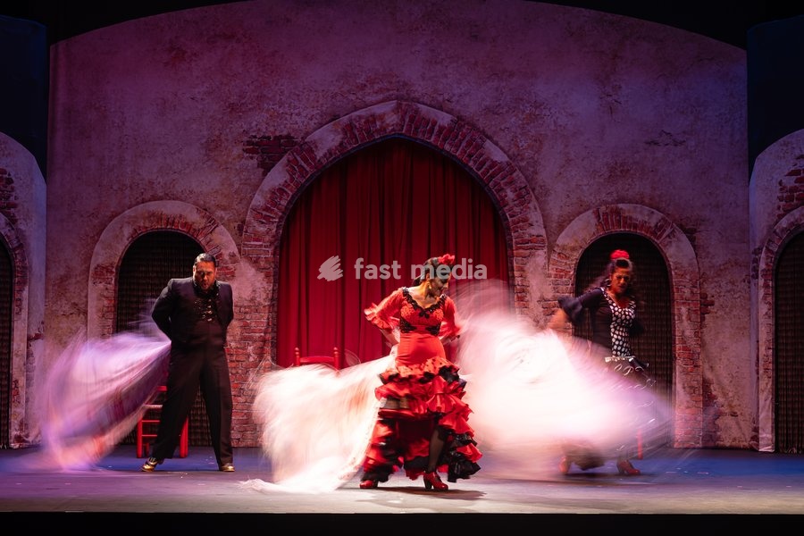 The cast of Flamenc Oh!! perform at the Peacock Theatre, London, UK, on 30 September 2026. The new dance comedy by Spanish theatre company Yllana, co-produced with Sadler's Wells, combines world-class flamenco with physical theatre and visual humour in an irreverent tribute to the traditional art…