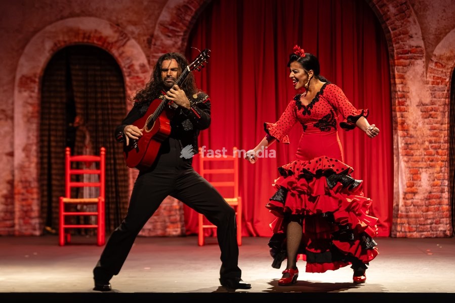 The cast of Flamenc Oh!! perform at the Peacock Theatre, London, UK, on 30 September 2026. The new dance comedy by Spanish theatre company Yllana, co-produced with Sadler's Wells, combines world-class flamenco with physical theatre and visual humour in an irreverent tribute to the traditional art…