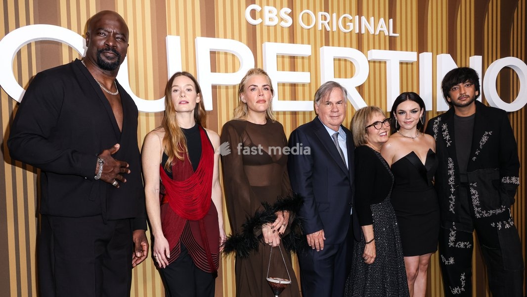 MANHATTAN, NEW YORK CITY, NEW YORK, USA - SEPTEMBER 30: Mike Colter, Rachel Keller, Busy Philipps, Robert King, Michelle King, Ella Stiller and Nik Dodani arrive at the New York Special Series Premiere Screening of CBS' 'Cupertino' Season 1 in partnership with Tribeca held at The Paley Center for…