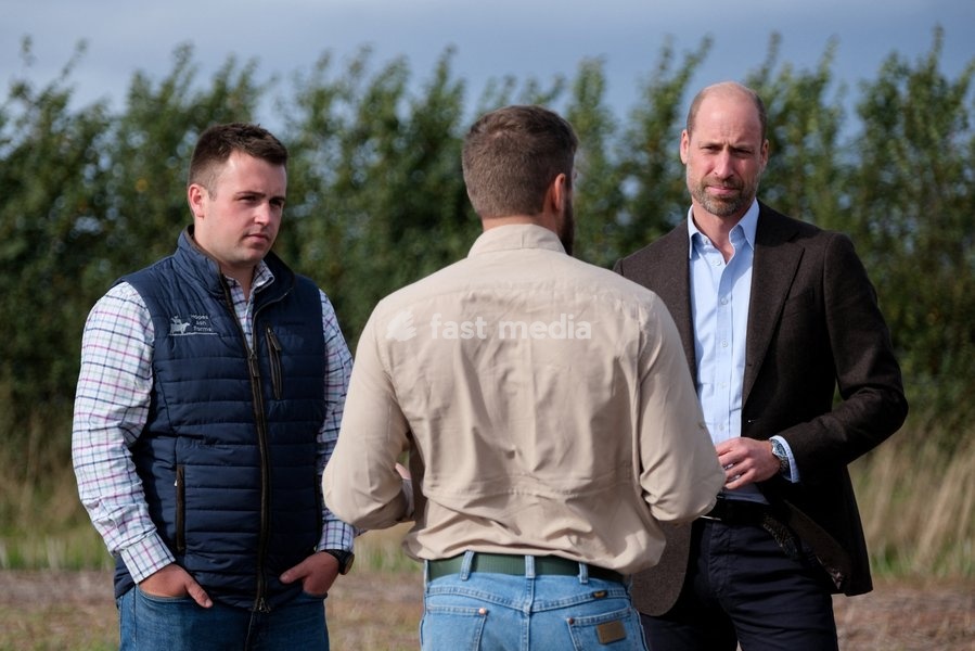 Britain's Prince William speaks with Regenified's Josh Fontenot next to Harry Davies, the incoming tenant of the Duchy of Cornwall's first regenerative Farm Business Tenancy, during a visit to examine the role of regenerative farming in climate resilience in Hereford, Britain, October 1, 2026
